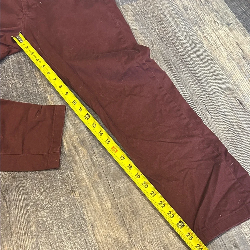 J. Crew Men's Chinos in Burgundy 30
